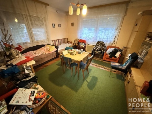 Elad� k�tgener�ci�s h�z Bord�nyban!