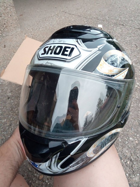 Eladó keveset használt Shoei Quest M-es