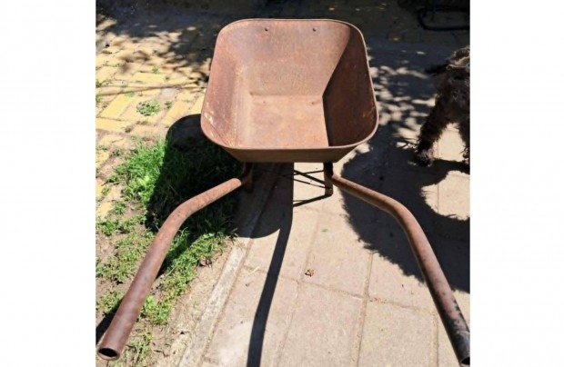Eladó keveset használt talicska