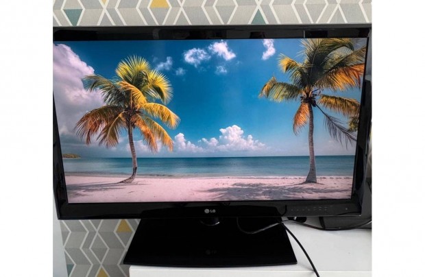 Eladó kifogástalan állapotú LG 106-cm-es Full HD-s LED TV