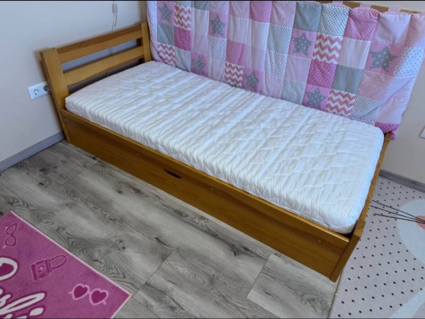 Eladó kihasználatlanság miatt 196x96 ágy matraccal
