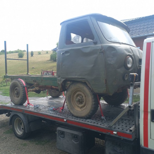 Elad kikzelt platos uaz 