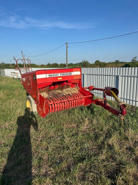 Elad� kisb�l�z�