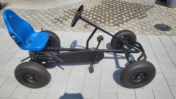 Eladó kiváló állapotú felnőtt Berg típusú pedálos gokart