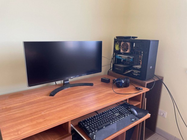 Eladó komplett számítógép, monitor