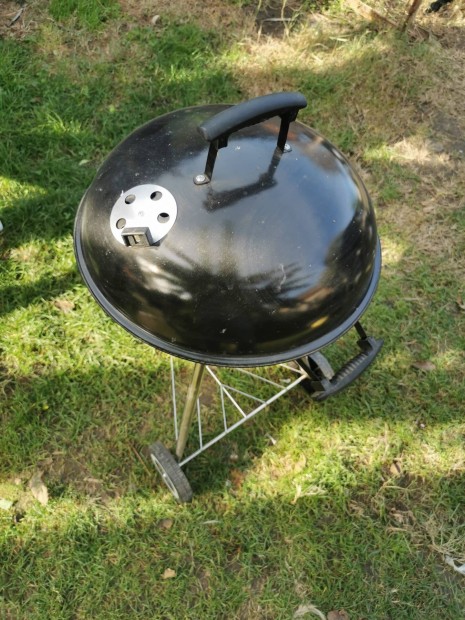 Eladó kőrt grillező!