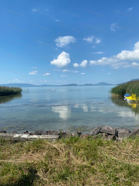 Elad kzvetlen vzparti terlet Balatonfenyvesen!