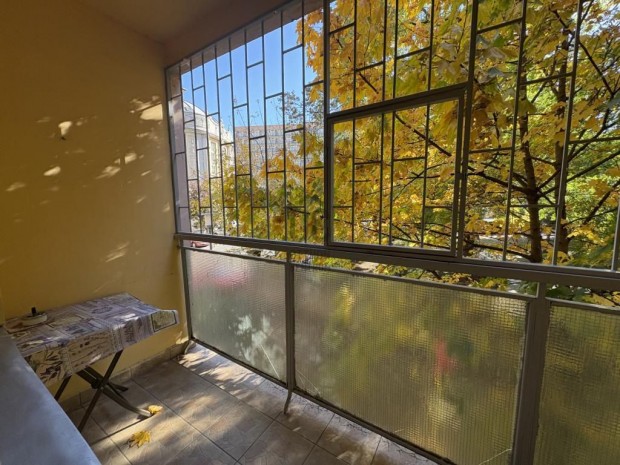 Elad� lak�s Budapest 10. ker., Ligettelek