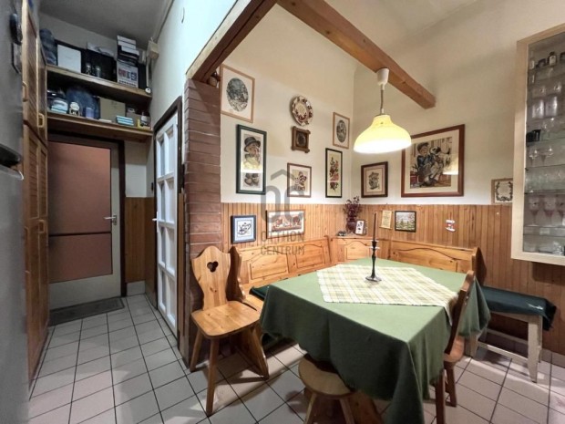 Elad� lak�s Budapest 10. ker., Ligettelek