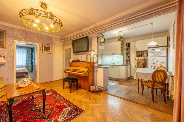 Elad� lak�s Budapest 15. ker., R�kospalota