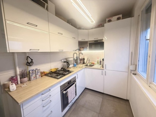 Elad� lak�s Budapest 15. ker., �jpalota