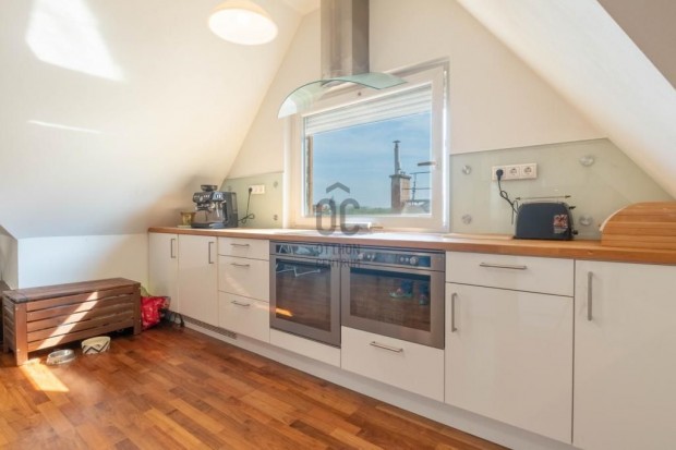 Elad� lak�s Budapest 1. ker., Gell�rt-hegy