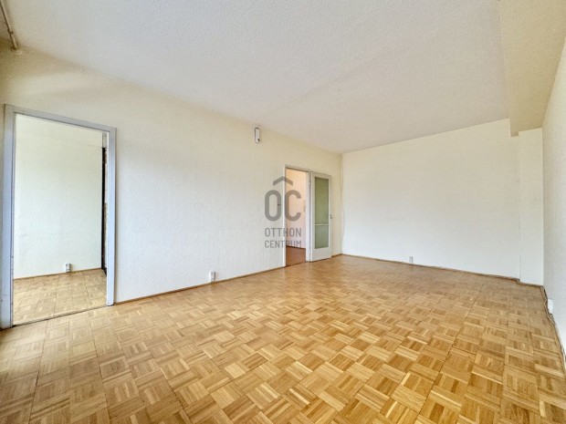 Elad� lak�s Budapest 2. ker., �jlak