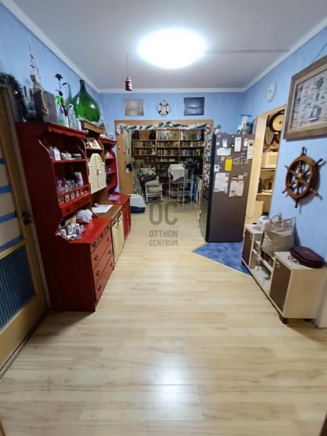 Elad� lak�s Budapest 4. ker., �jpest