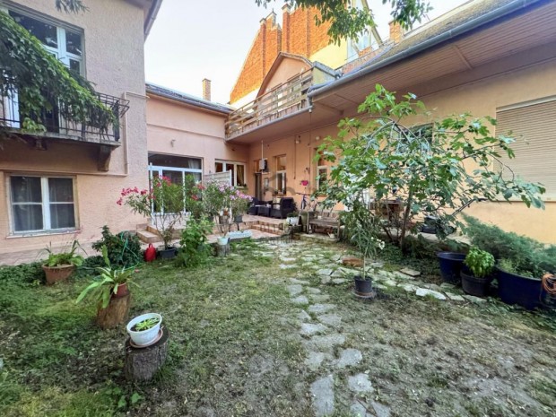 Elad� lak�s Budapest 4. ker., �jpest