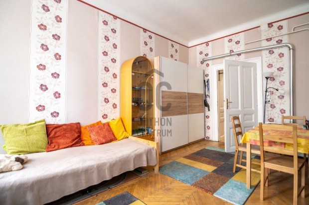 Elad� lak�s Budapest 6. ker., Bels� VI.