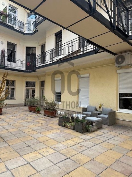 Elad� lak�s Budapest 6. ker., Bels� VI.