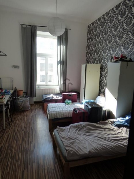 Eladó lakás Budapest 8. ker., II. János Pál pápa tér és környéke
