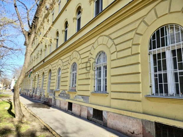 Elad� lak�s Budapest 8. ker., Orczy negyed