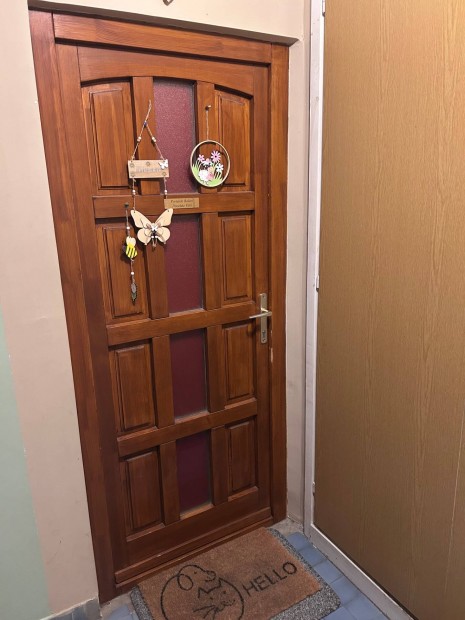 Elad� lak�s F�zesabony k�zponti r�sz�n