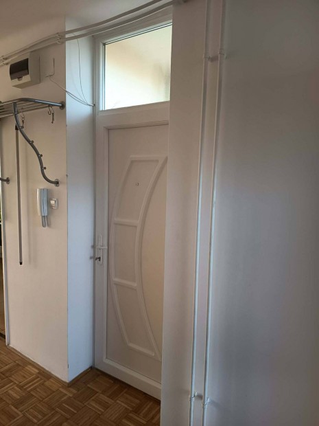 Elad� lak�s Hajd�szoboszl�