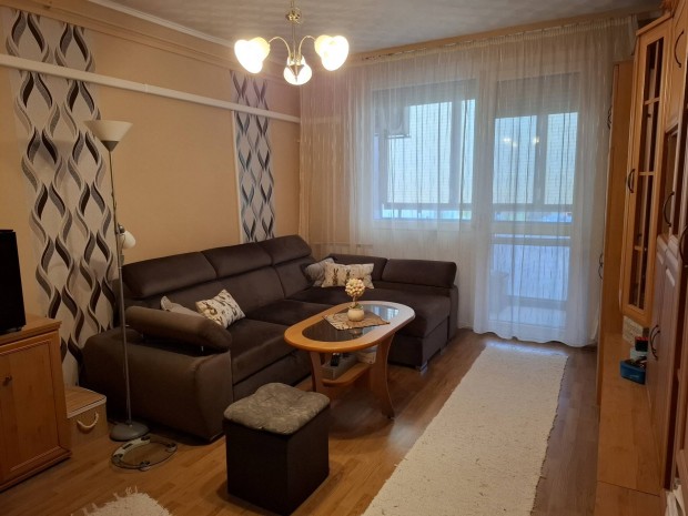 Eladó lakás Kazincbarcikán