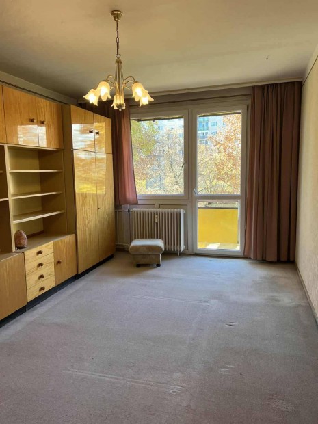 Elad� lak�s Ny�regyh�za, Ungv�r s�t�ny