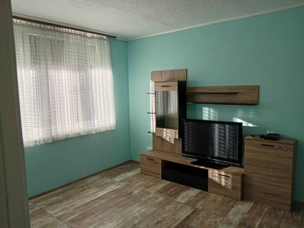 Elad� lak�s Szeghalmon