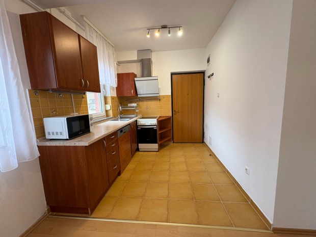 Elad� lak�s Szigetszentmikl�son