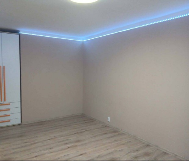 Elad� lak�s Szolnok