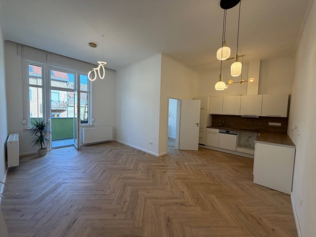 Elad� lak�s Szombathely belv�ros�ban