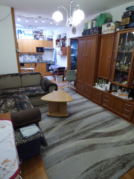 Elad� lak�s XIII. ker�let Csata utc�ban