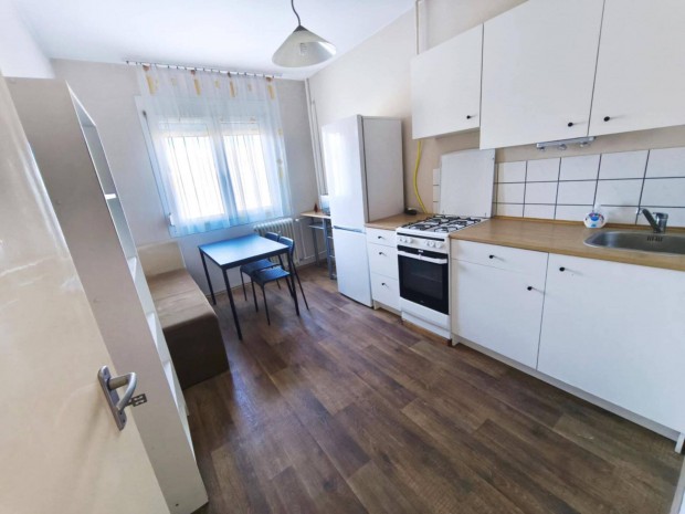 Elad� lak�s Zalaegerszeg kertv�ros