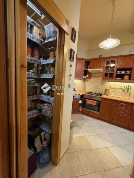 Elad� lak�s, Budapest 12. ker.