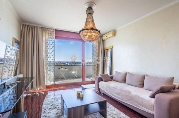 Elad� lak�s, Budapest 13. ker.