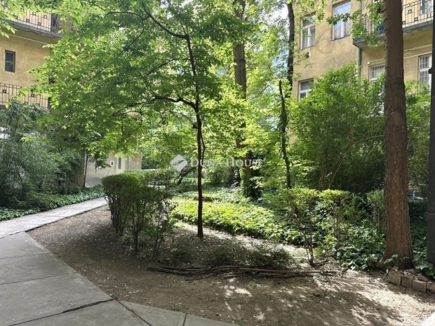 Elad� lak�s, Budapest 14. ker.