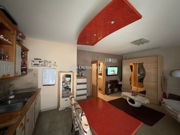 Elad� lak�s, Budapest 14. ker. Dorozsmai utca