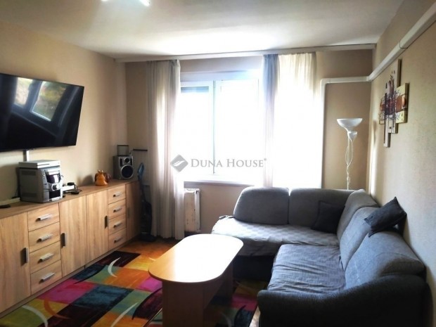 Elad� lak�s, Budapest 15. ker.