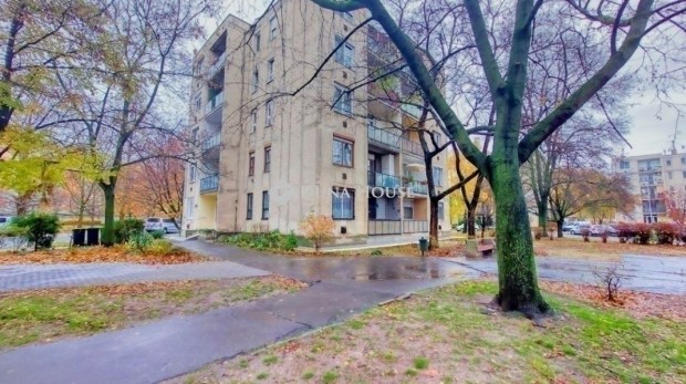 Elad� lak�s, Budapest 18. ker.