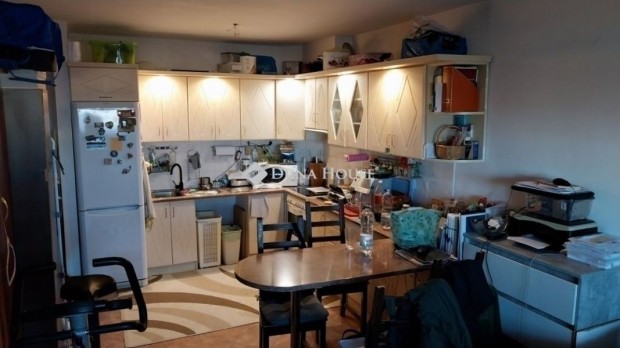 Elad� lak�s, Budapest 18. ker.