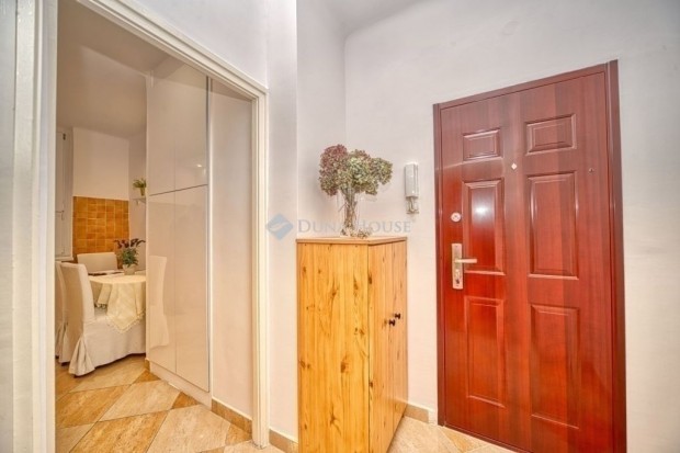 Elad� lak�s, Budapest 18. ker.