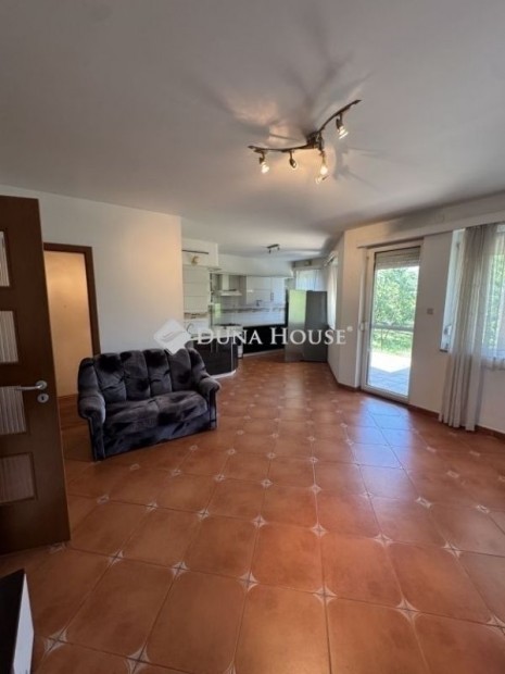 Elad� lak�s, Budapest 18. ker.