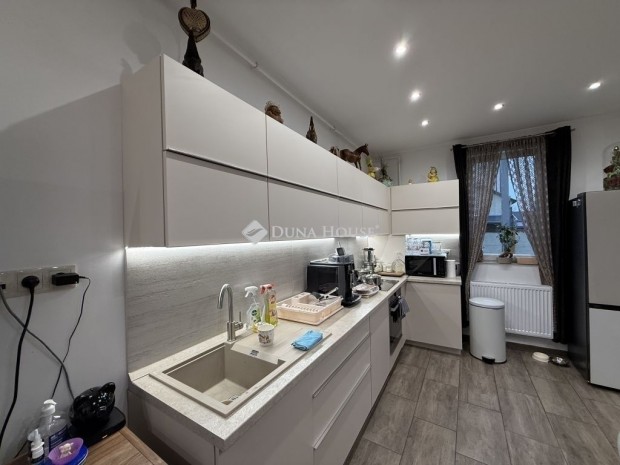 Elad� lak�s, Budapest 20. ker.