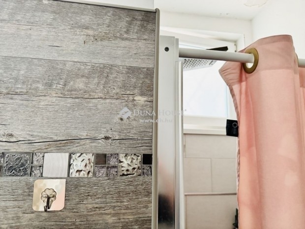 Elad� lak�s, Budapest 2. ker.