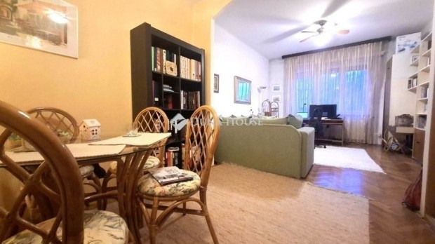 Elad� lak�s, Budapest 2. ker.