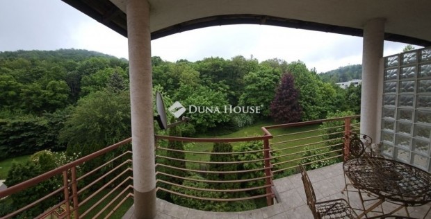 Elad� lak�s, Budapest 2. ker.