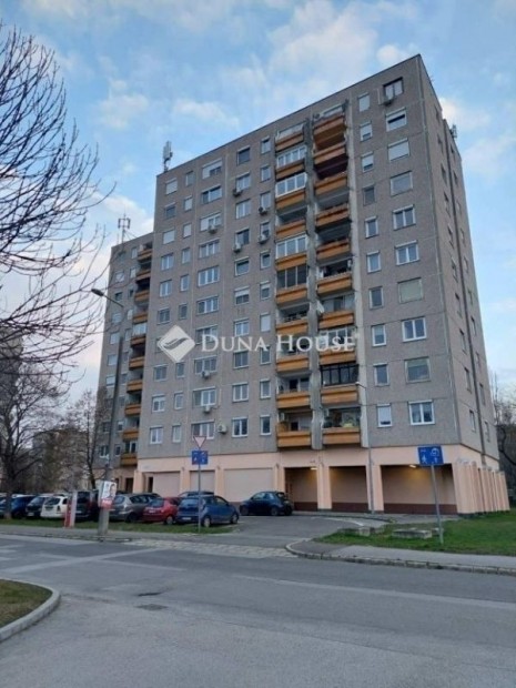 Elad� lak�s, Budapest 3. ker.