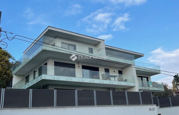 Elad� lak�s, Budapest 3. ker.