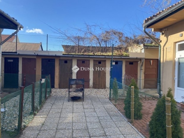 Elad� lak�s, Budapest 4. ker.