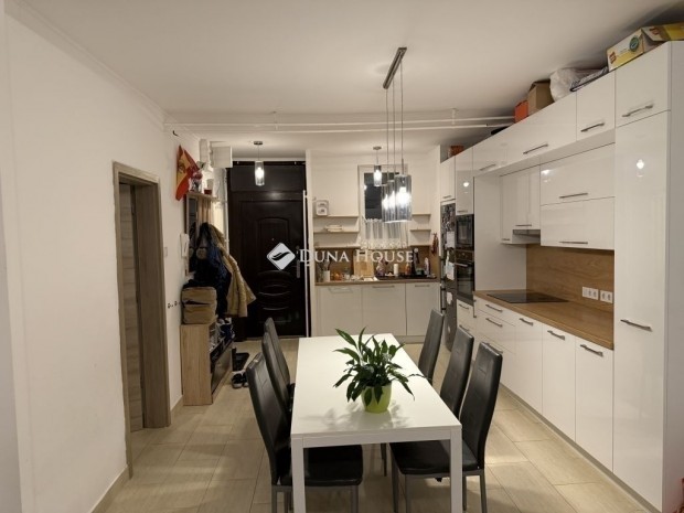 Elad� lak�s, Budapest 4. ker.